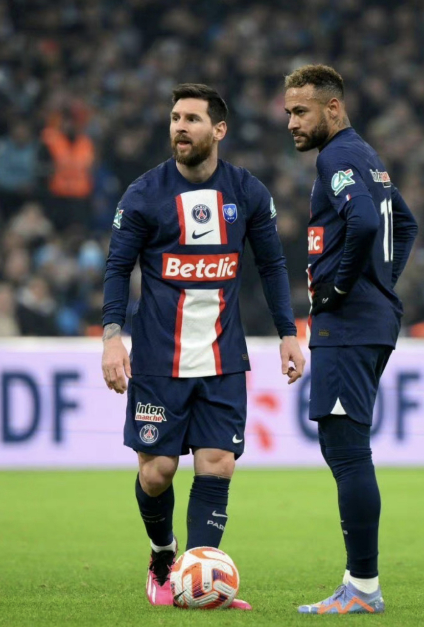 关于集结日马赛备战法国杯；篮板制胜细节曝光；媒体盛赞；临场指挥获称赞的信息