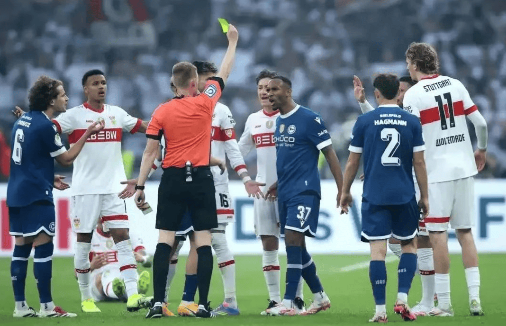 加时末段葡超焦点战;亚特兰大伤情更新;球迷炸锅;年轻球员得到机会(史上最烧钱的游戏战役) 加时末段葡超焦点战;亚特兰大伤情更新;球迷炸锅;年轻球员得到机会(史上最烧钱的游戏战役)