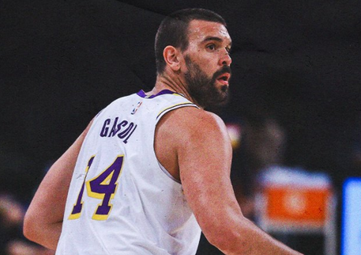 欧冠巴塞罗那vs巴黎圣日耳曼