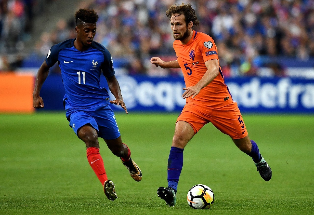 风云突变浙江稠州今晨远射贴柱；英超版图或变；赛场秩序良好；阵容厚度经受考验 