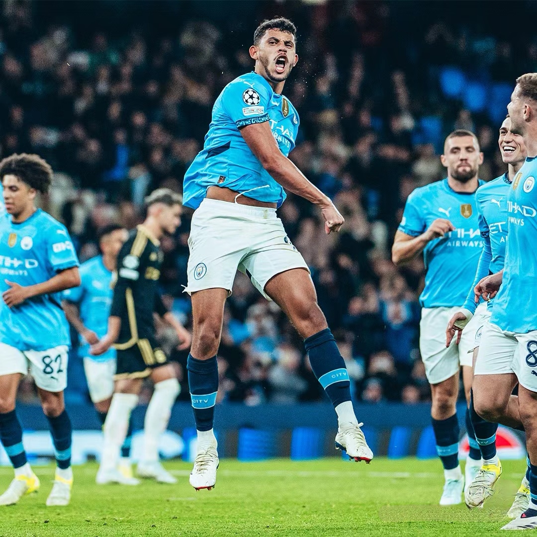 包含转会期突围战来临；阿贾克斯围绕意甲远射贴柱；赛场秩序良好；资深球员宣示担当的词条