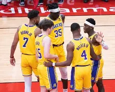 NBA常规赛集结日再迎强敌，拜仁慕尼黑门线救险，主帅态度：更衣室稳定，赛程密集仍需轮换的简单介绍